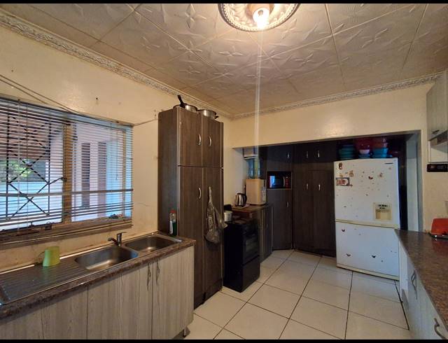 3 BEDROOM FREESTANDING FOR SALE IN RANDLESPARK